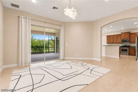 291 Saddlebrook Ln, Naples FL - photo 18 of 38