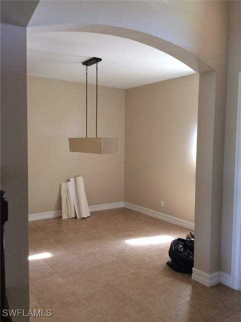 291 Saddlebrook Ln, Naples FL - photo 8 of 38