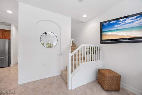 9134 Chula Vista St 125, Naples FL - photo 10 of 41
