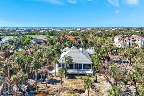 2450 Wulfert Rd, Sanibel FL - photo 11 of 45