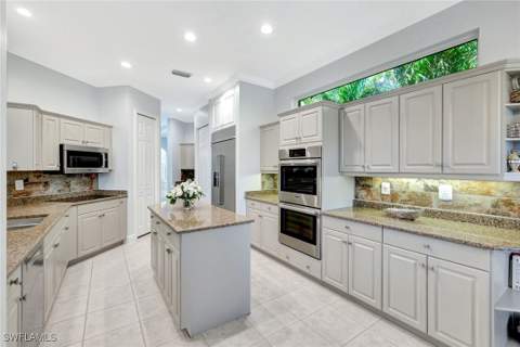 2450 Wulfert Rd, Sanibel FL - photo 19 of 45