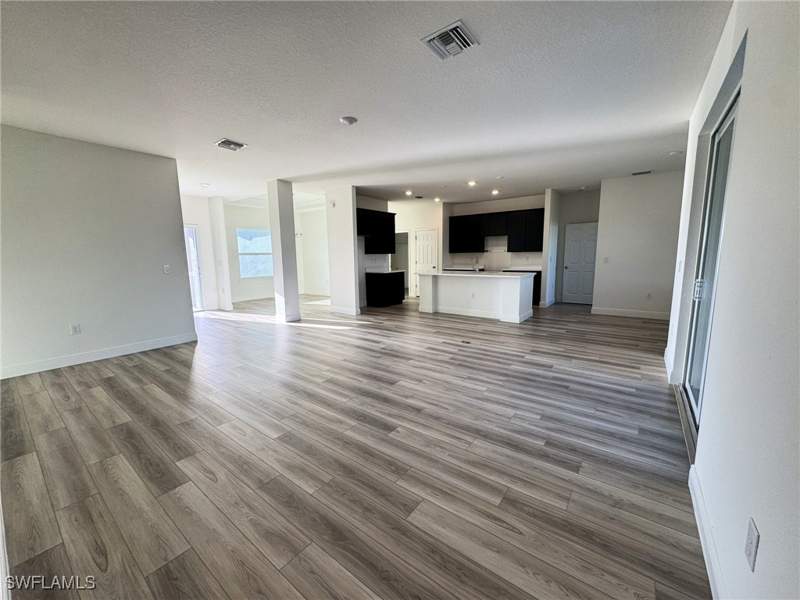 4 bedroom SingleFamilyResidence at 4024 NW 41st Ave, Cape Coral, Cape Coral — photo 3