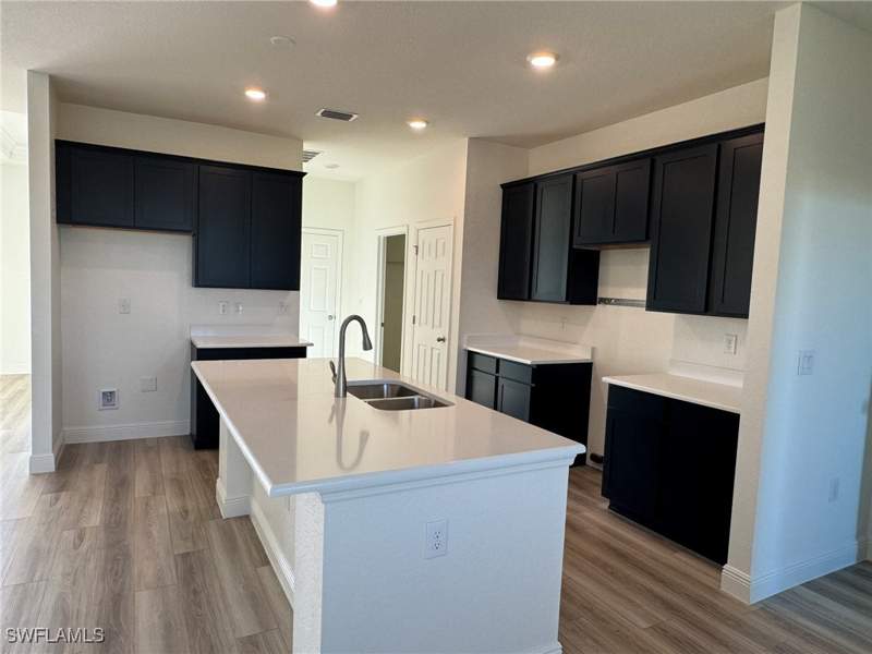 4 bedroom SingleFamilyResidence at 4024 NW 41st Ave, Cape Coral, Cape Coral — photo 4