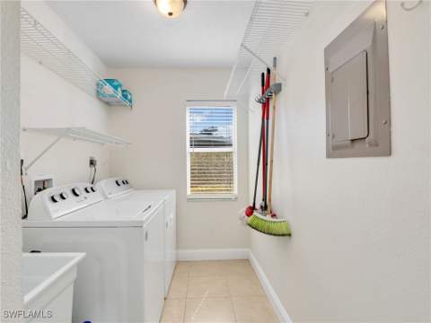 744 Landover Cir 101, Naples FL - photo 18 of 24