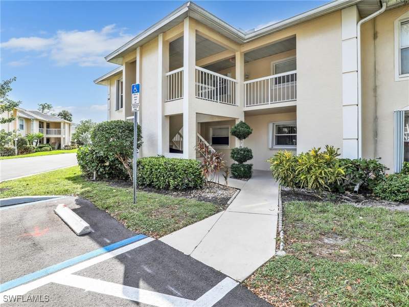 3 bedroom Condominium at 744 Landover Cir 101, Newcastle, Naples — photo 2