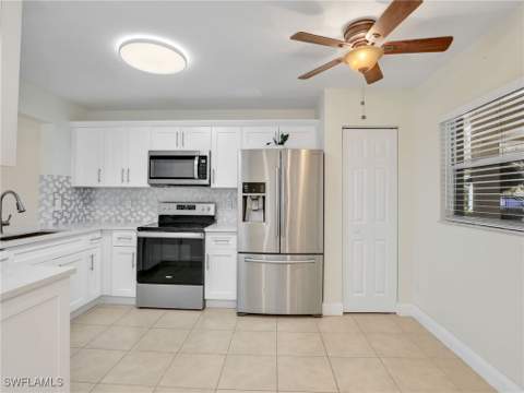 744 Landover Cir 101, Naples FL - photo 7 of 24