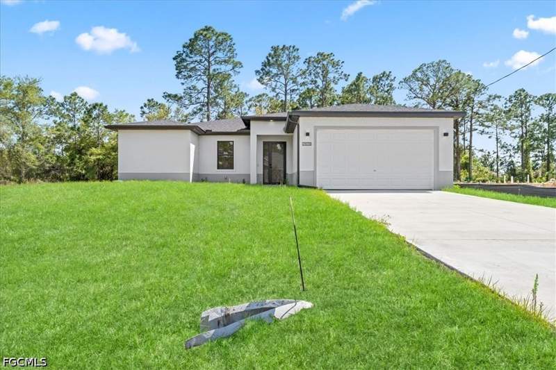 3 bedroom SingleFamilyResidence at 2914 67th St W, Lehigh Acres, Lehigh Acres — photo 2