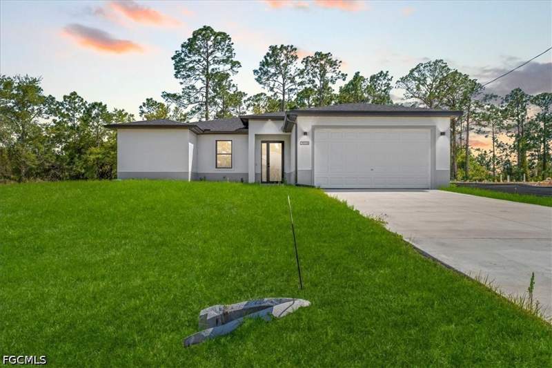 3 bedroom SingleFamilyResidence at 2914 67th St W, Lehigh Acres, Lehigh Acres — photo 3