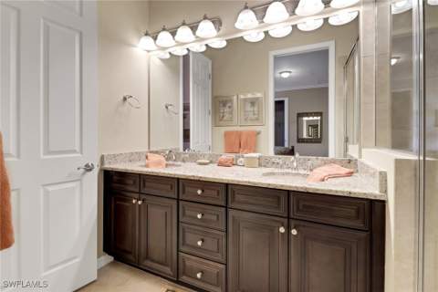 9065 Albion Ln N 4903, Naples FL - photo 10 of 41