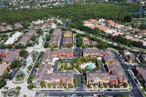 9065 Albion Ln N 4903, Naples FL - photo 17 of 41