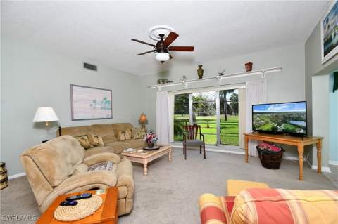 8 Park Lane Cir, Lehigh Acres FL - photo 9 of 47