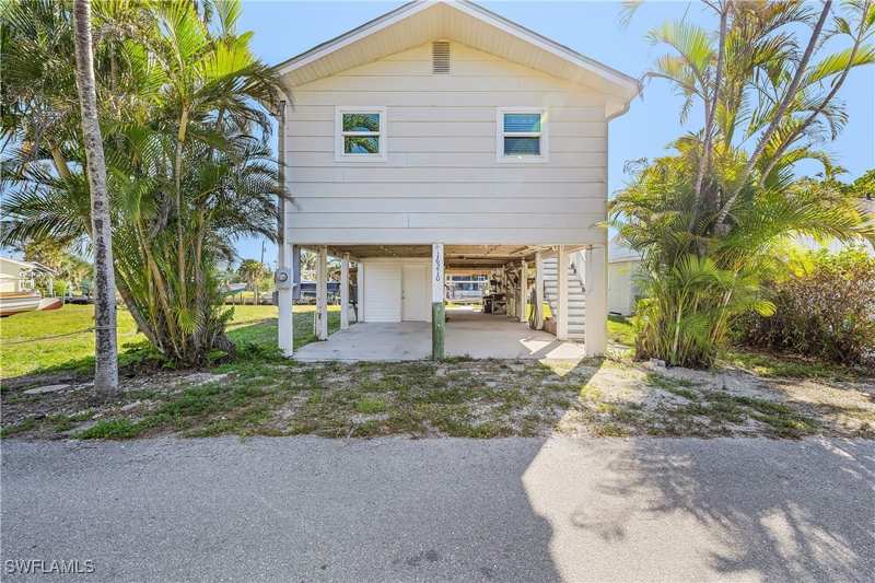 2 bedroom SingleFamilyResidence at 16210 Antigua Way, Holiday Harbor, Bokeelia — photo 1