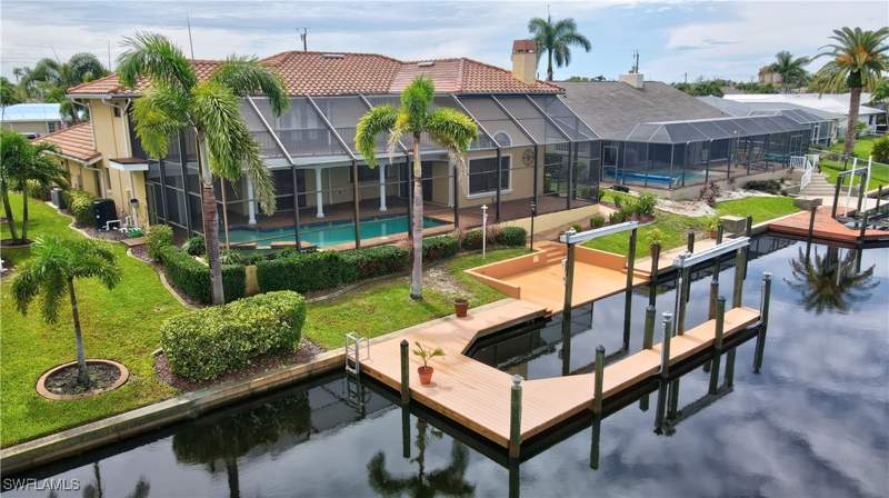 4 bedroom SingleFamilyResidence at 917 SW 54th Ln, Cape Coral, Cape Coral — photo 2
