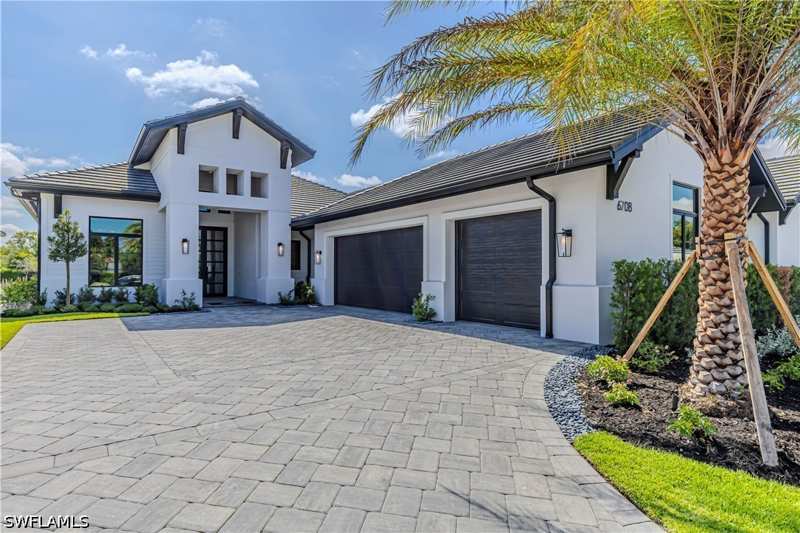 3 bedroom SingleFamilyResidence at 6708 Newport Rd, Palisades, Naples — photo 1