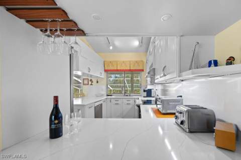 702 Pyrula Ave, Sanibel FL - photo 15 of 41