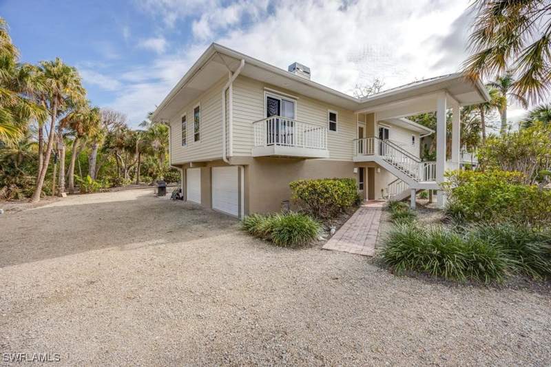 3 bedroom SingleFamilyResidence at 702 Pyrula Ave, Bayshore Village, Sanibel — photo 3