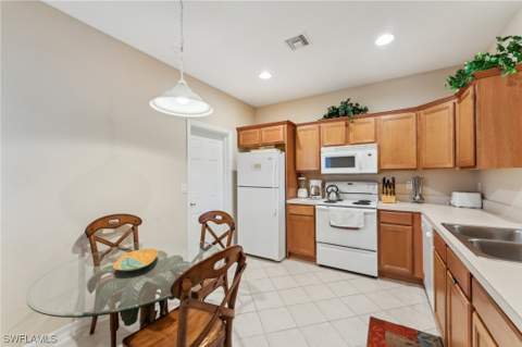 3327 Dandolo Cir, Cape Coral FL - photo 8 of 32