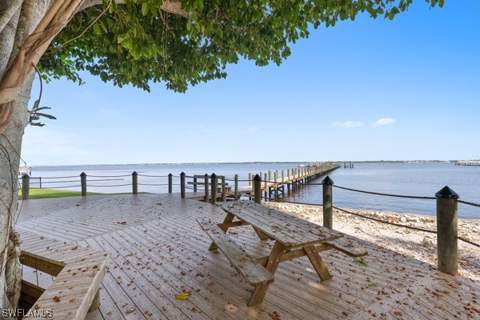 819 James St, Fort Myers FL - photo 18 of 18
