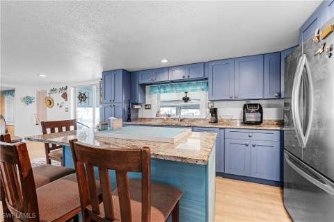 5012 Sandpiper Dr, St James City FL - photo 11 of 36