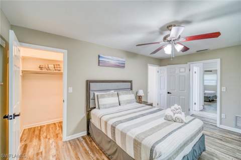 5146 York Ct, Cape Coral FL - photo 9 of 18