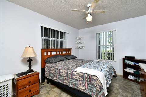 26 Pinewood Blvd, Lehigh Acres FL - photo 18 of 41