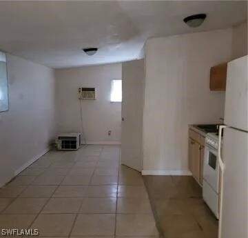 2 bedroom SingleFamilyResidence at 5640 4th Ave, Pine Manor, Fort Myers — photo 5