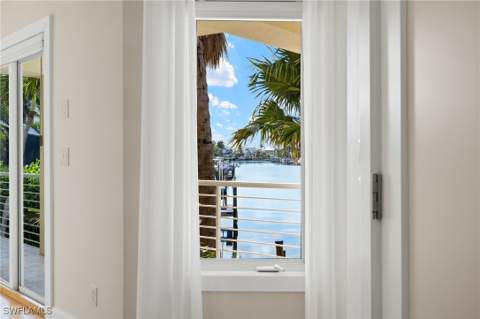 1581 San Carlos Bay Dr, Sanibel FL - photo 19 of 50