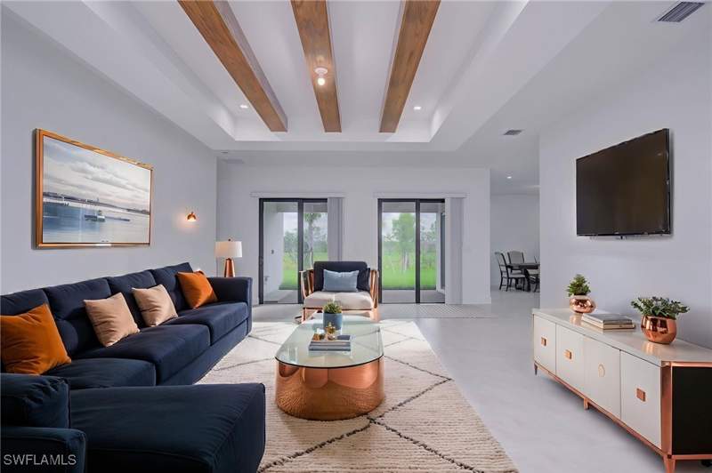4 bedroom SingleFamilyResidence at 5026 Ofanto Ln, Maple Ridge, Ave Maria — photo 5