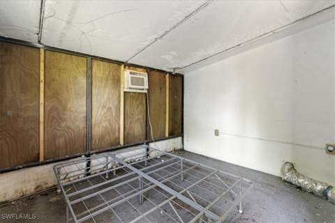 139 Coolidge Ave, Lehigh Acres FL - photo 10 of 27