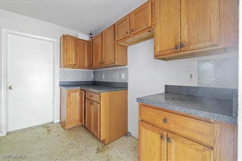 139 Coolidge Ave, Lehigh Acres FL - photo 16 of 27