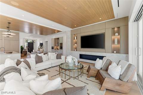 581 14th Ave S, Naples FL - photo 16 of 37