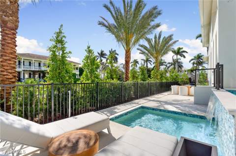 581 14th Ave S, Naples FL - photo 17 of 37