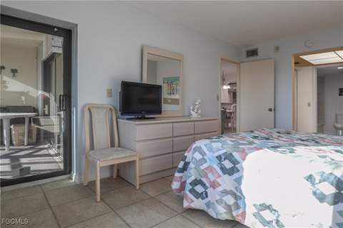 4265 Bay Beach Ln 524, Fort Myers Beach FL - photo 17 of 34