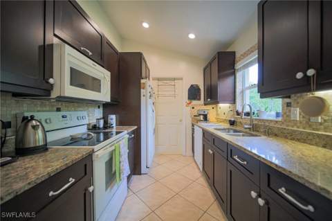 5538 Brookfield St, Lehigh Acres FL - photo 16 of 38