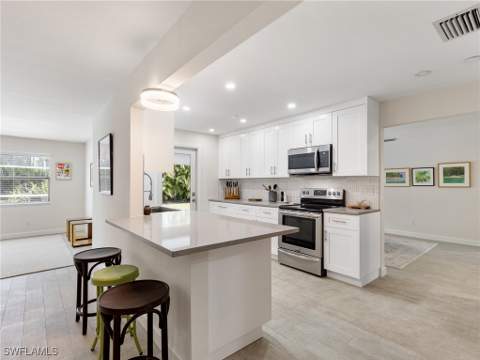3704 Blue Heron Dr, Fort Myers FL - photo 14 of 50