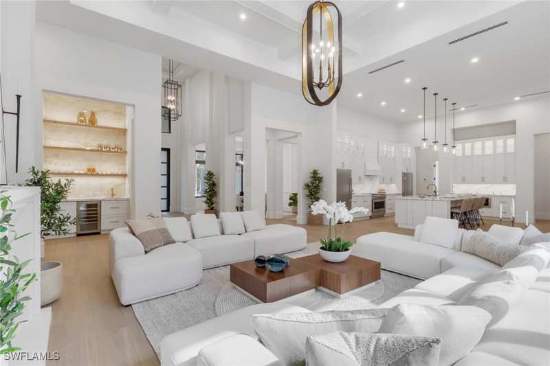 6 bedroom SingleFamilyResidence at 5174 Sycamore Dr, Logan Woods, Naples — photo 1