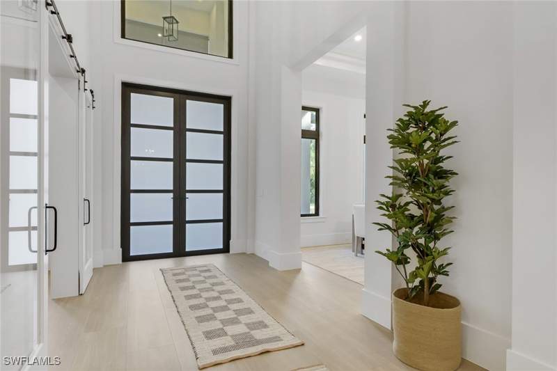 6 bedroom SingleFamilyResidence at 5174 Sycamore Dr, Logan Woods, Naples — photo 3