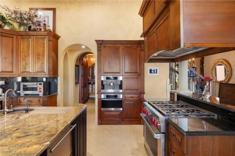 841 Cypress Lake Cir, Fort Myers FL - photo 9 of 50