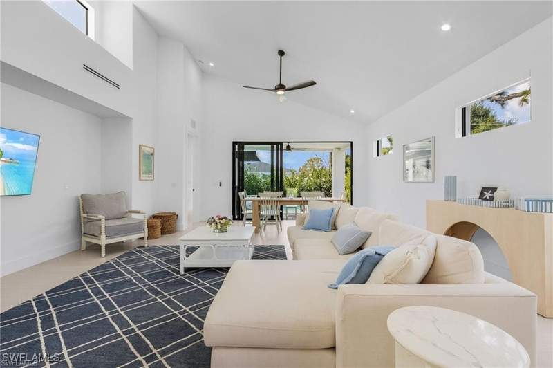4 bedroom SingleFamilyResidence at 678 95th Ave N, Naples Park, Naples — photo 5