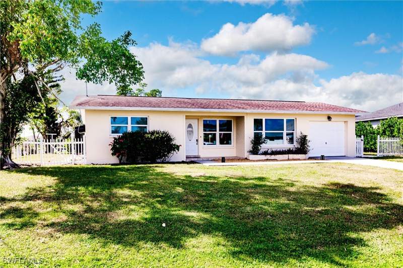 4 bedroom SingleFamilyResidence at 3042 SW 10th Pl, Cape Coral, Cape Coral — photo 3