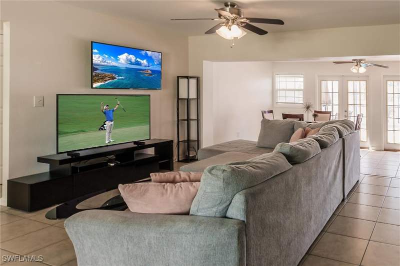 4 bedroom SingleFamilyResidence at 3042 SW 10th Pl, Cape Coral, Cape Coral — photo 5