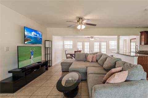 3042 SW 10th Pl, Cape Coral FL - photo 6 of 40