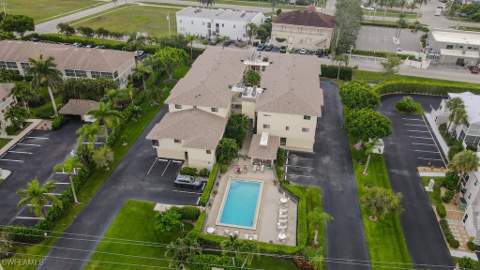 835 W Elkcam Cir 103, Marco Island FL - photo 9 of 37