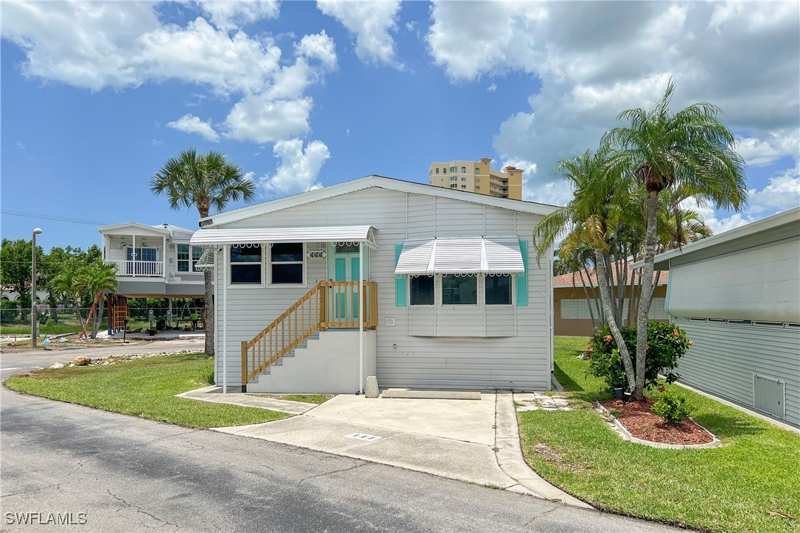 2 bedroom ManufacturedHome at 19681 Summerlin Rd 444, Palmetto Palms R V, Fort Myers — photo 1