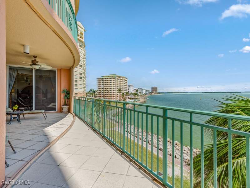 3 bedroom Condominium at 970 Cape Marco Dr 402, Belize, Marco Island — photo 5