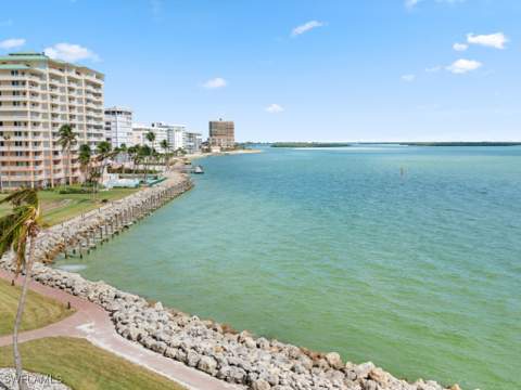 970 Cape Marco Dr 402, Marco Island FL - photo 8 of 49