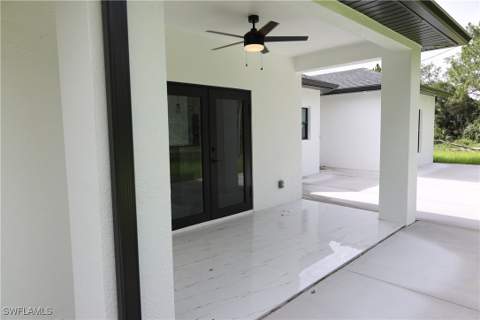 407 Washington Ave, Lehigh Acres FL - photo 16 of 46