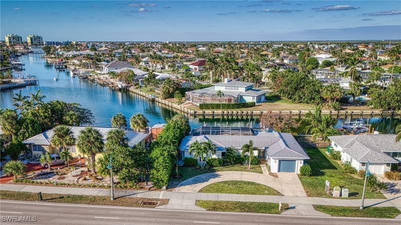 3 bedroom SingleFamilyResidence at 1200 N Collier Blvd, Marco Island, Marco Island — photo 4