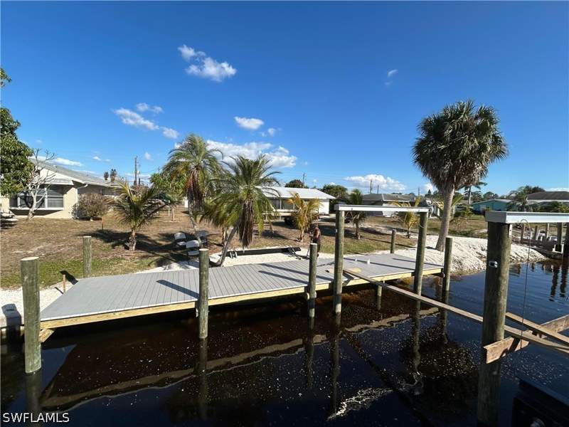 2 bedroom SingleFamilyResidence at 2231 Isle Of Pines Ave, Fort Myers Shores, Fort Myers — photo 2