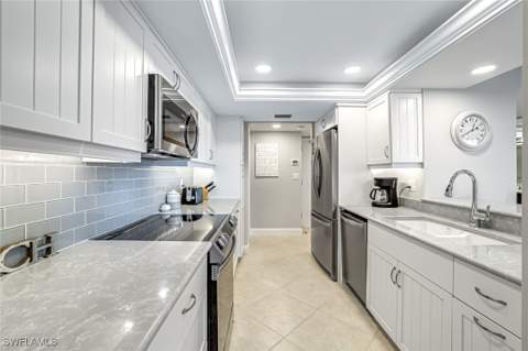 300 S Collier Blvd 303, Marco Island FL - photo 8 of 35
